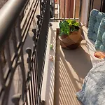 Апартаменты к's Living With Free Parking