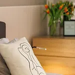 к's Living With Free Parking Апартаменты
