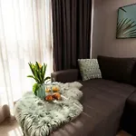 к's Living With Free Parking Апартаменты