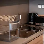 Апартаменты к's Living With Free Parking *