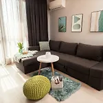 к's Living With Free Parking Апартаменты Пловдив