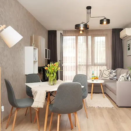 Apartment к's Living With Free Parking