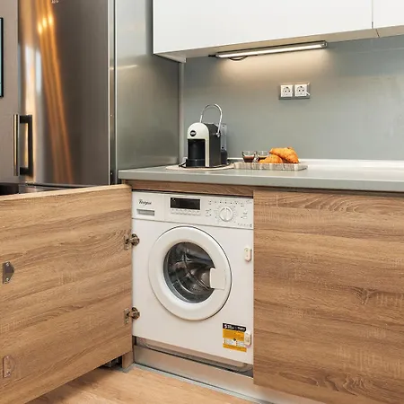 к's Living With Free Parking Apartment *