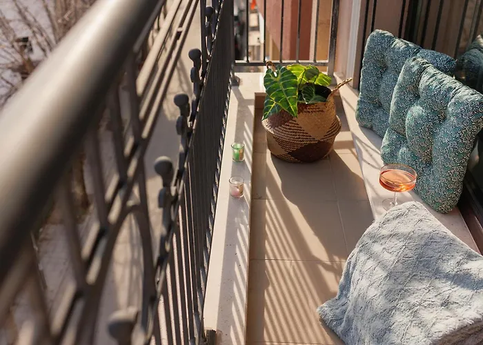 Διαμέρισμα к's Living With Free Parking