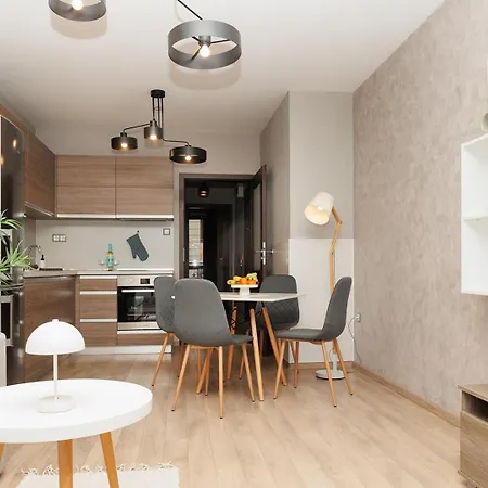 к's Living With Free Parking Апартамент