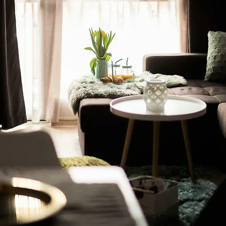 Апартамент к's Living With Free Parking