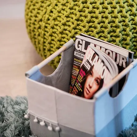 к's Living With Free Parking *