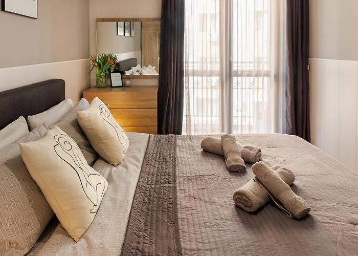 к's Living With Free Parking Апартамент *